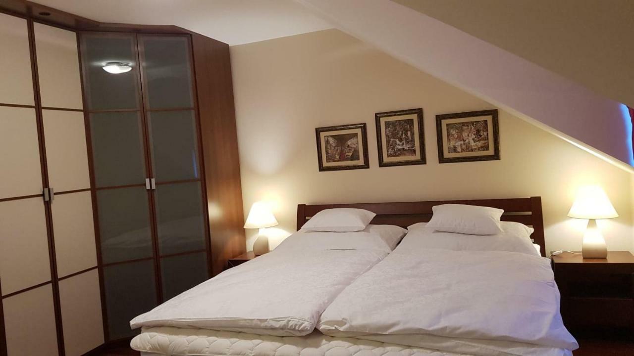 Mimi Apartman Balatonalmádi Eksteriør billede